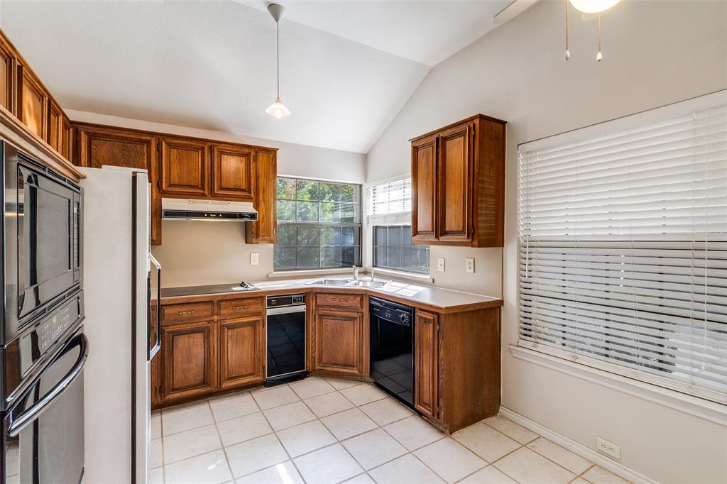 919 Liberty Court Property Photo 13