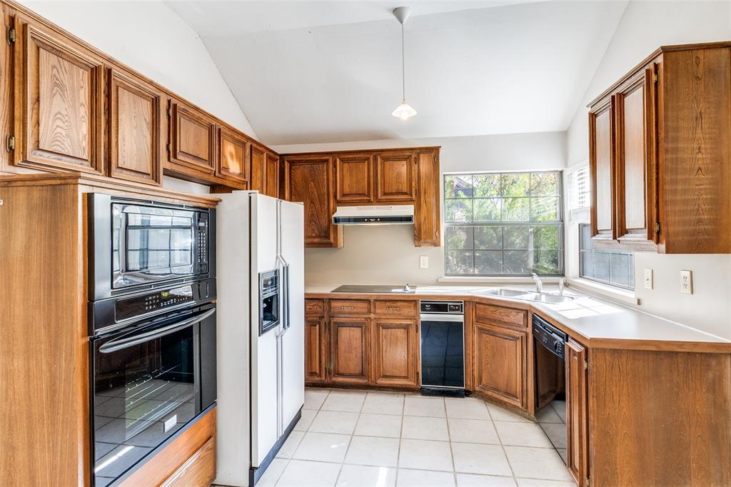 919 Liberty Court Property Photo 14