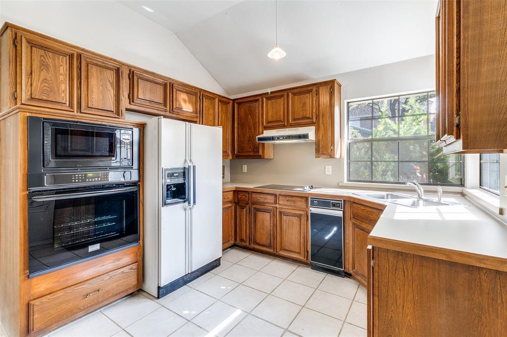 919 Liberty Court Property Photo 15