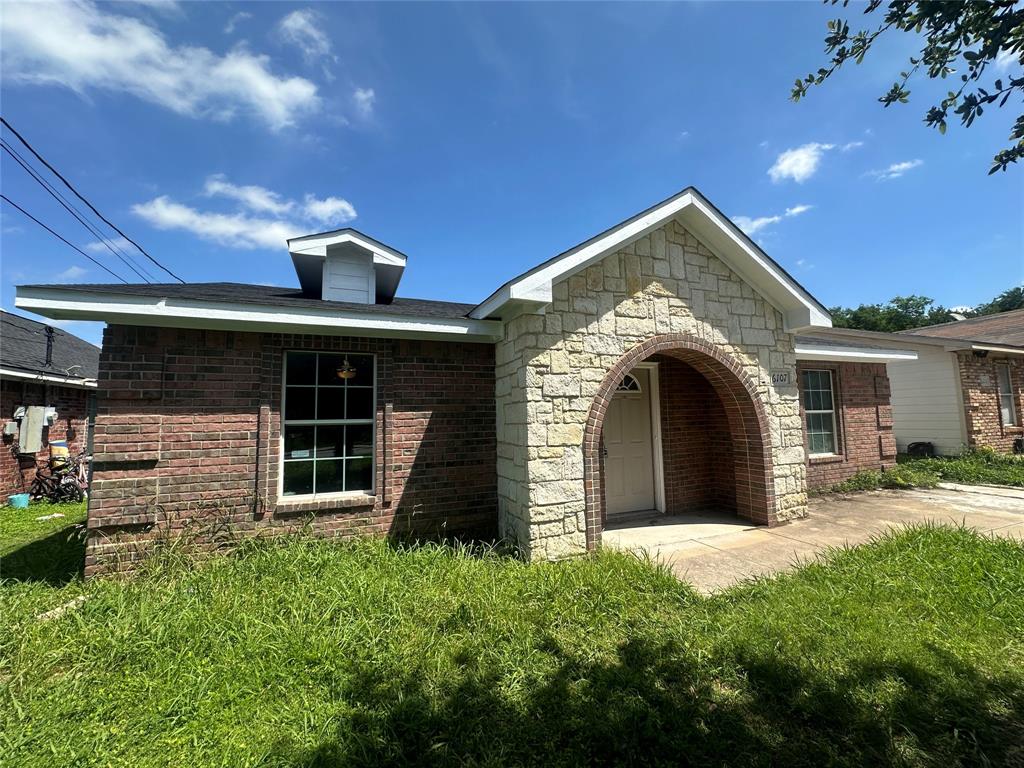 6107 Elam Road Property Photo 1
