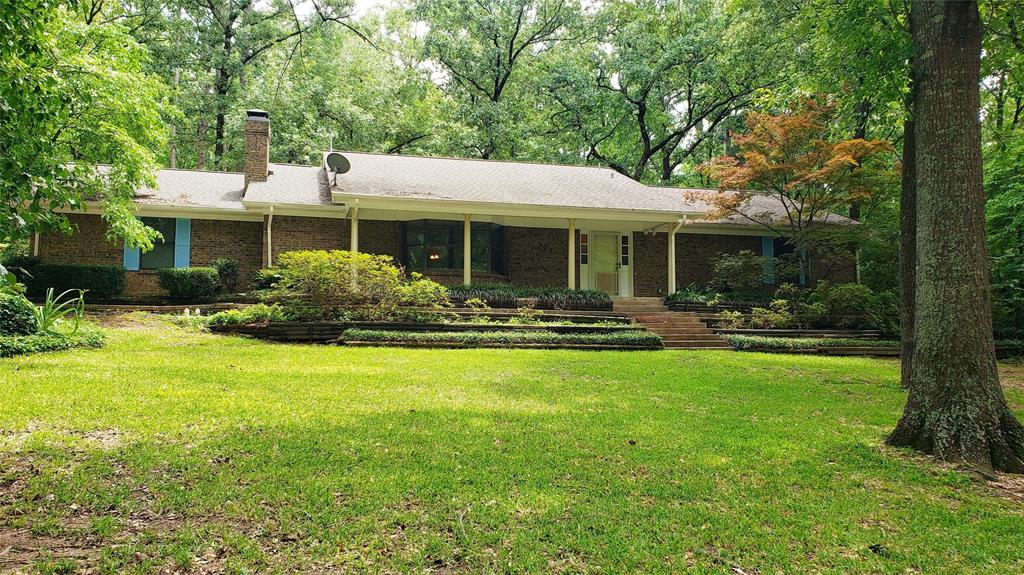 401 S Timberlane Property Photo 1