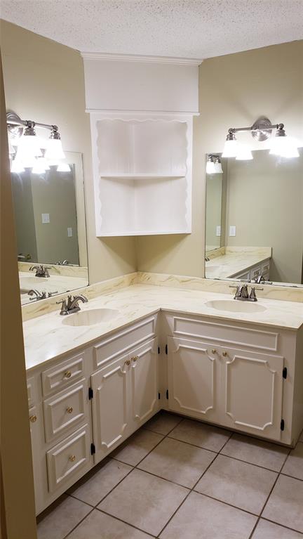 401 S Timberlane Property Photo 20