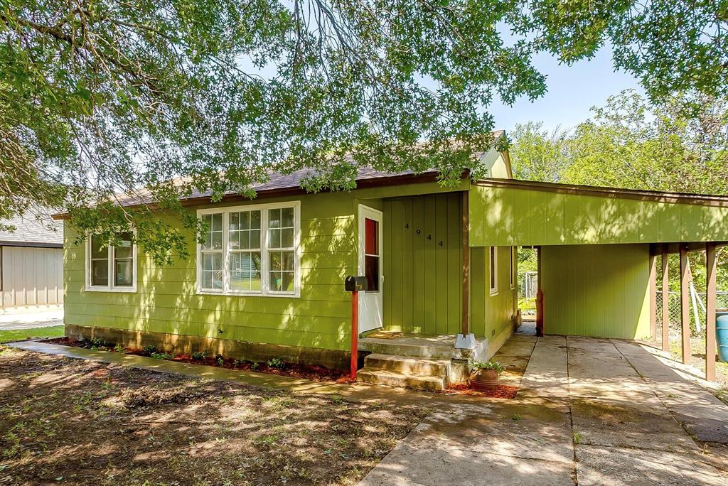 4944 Royal Drive Property Photo 1
