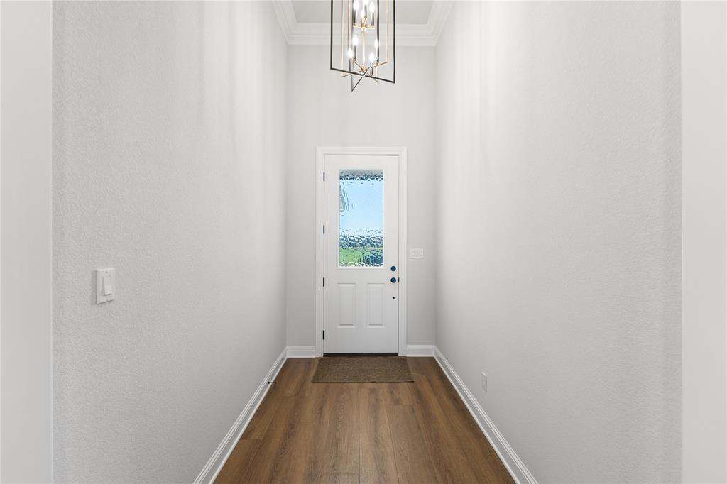 10117 Castleberry Lane Property Photo 6