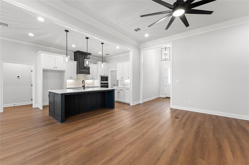 10117 Castleberry Lane Property Photo 11