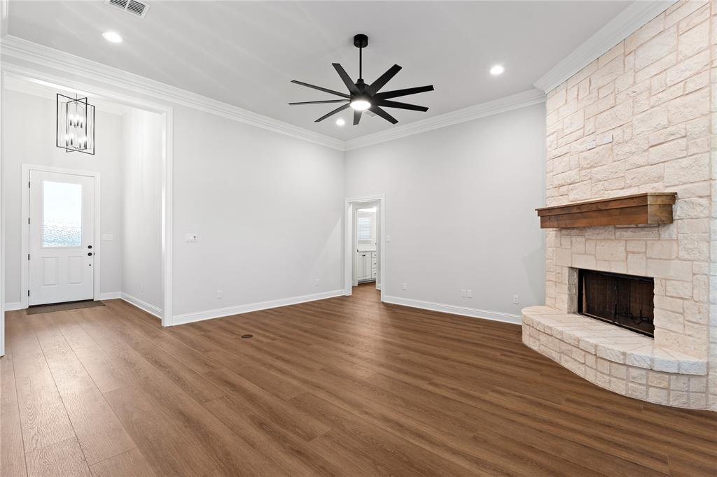 10117 Castleberry Lane Property Photo 12