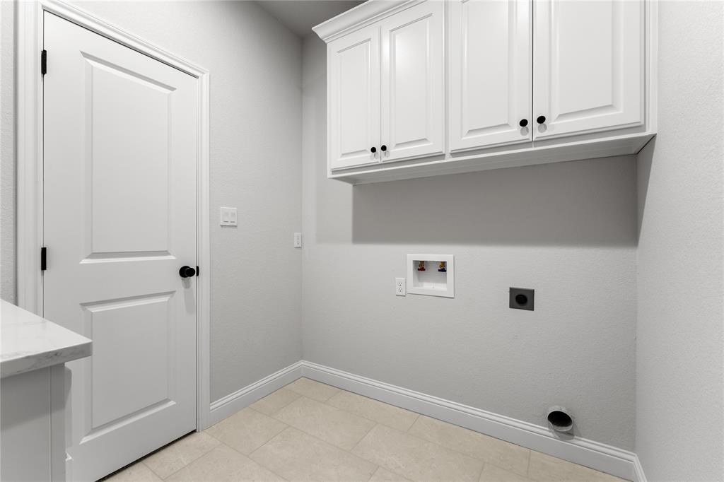 10117 Castleberry Lane Property Photo 24