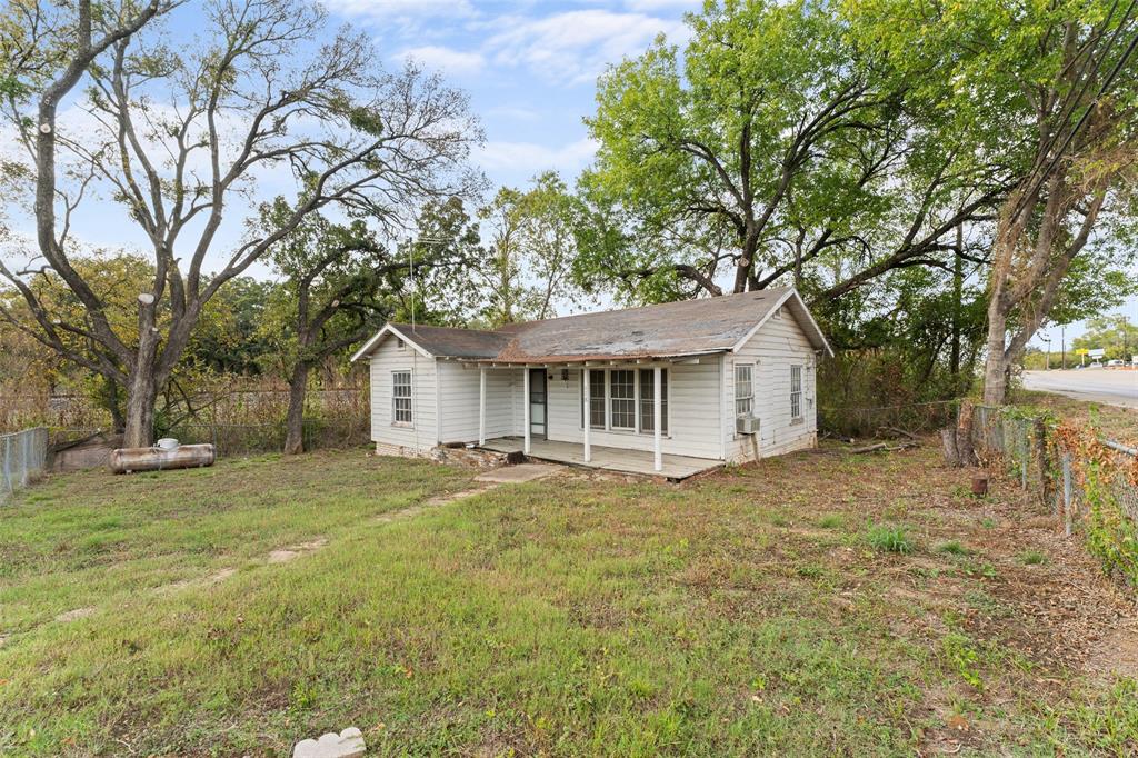 608 E Kennedale Parkway Property Photo 8