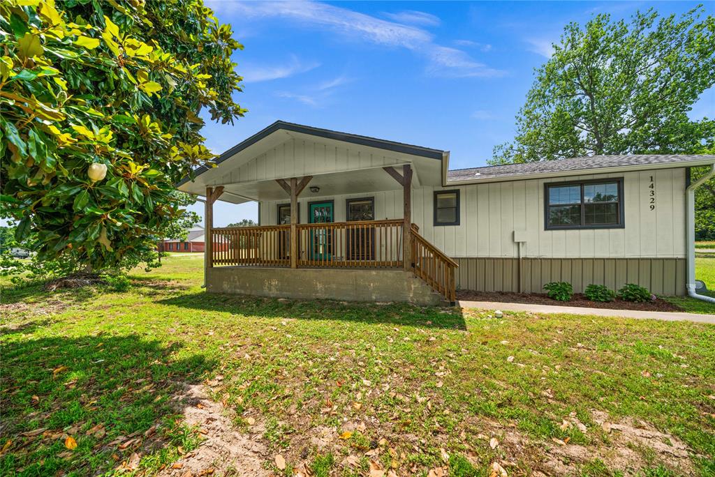 14329 State Highway 64 Property Photo 1