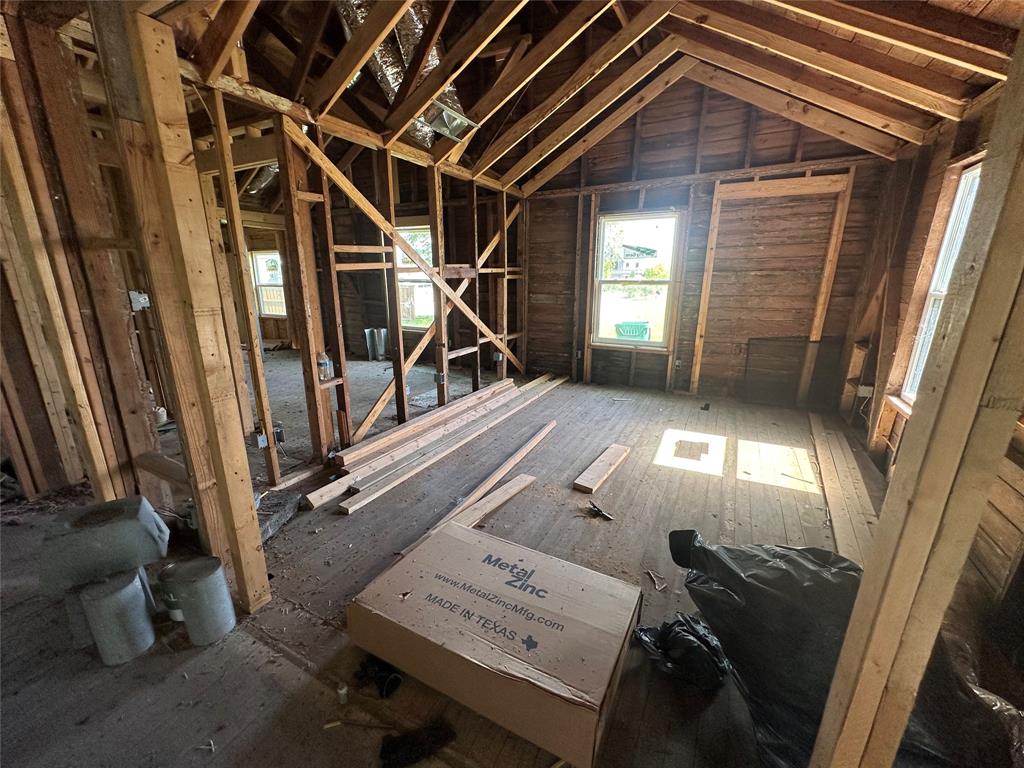 606 N Louisiana Drive Property Photo 4