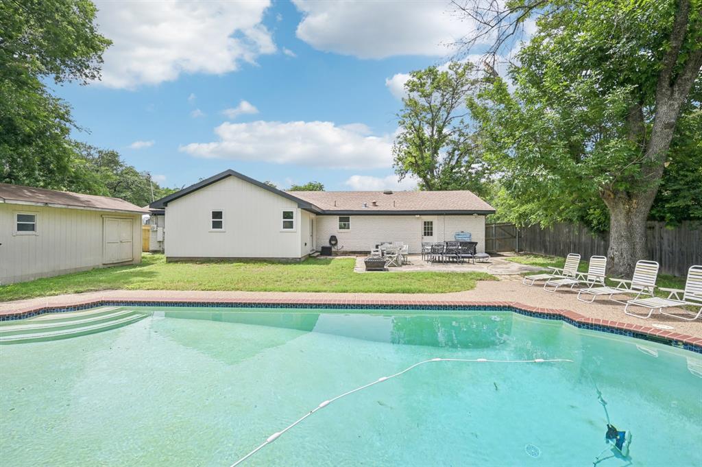 6917 Overhill Road Property Photo 1