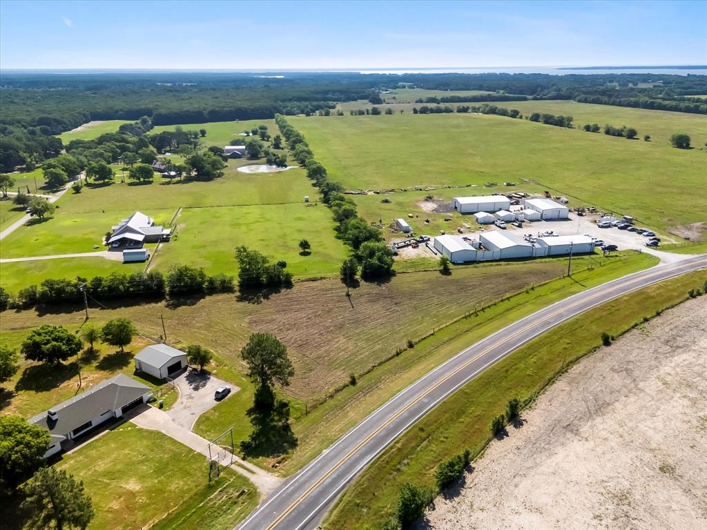 8982 Farm To Market 2101 Property Photo 3