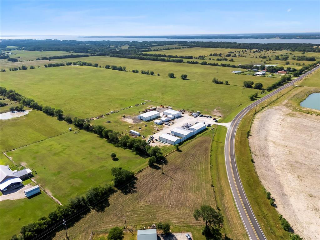 8982 Farm To Market 2101 Property Photo 4