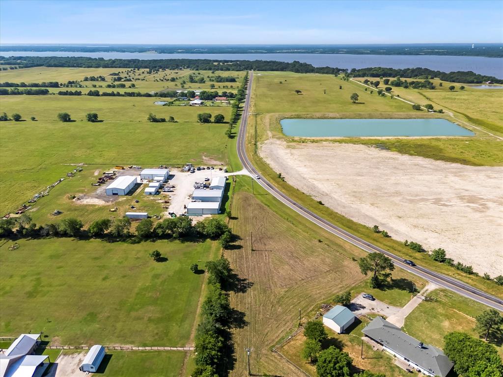8982 Farm To Market 2101 Property Photo 5