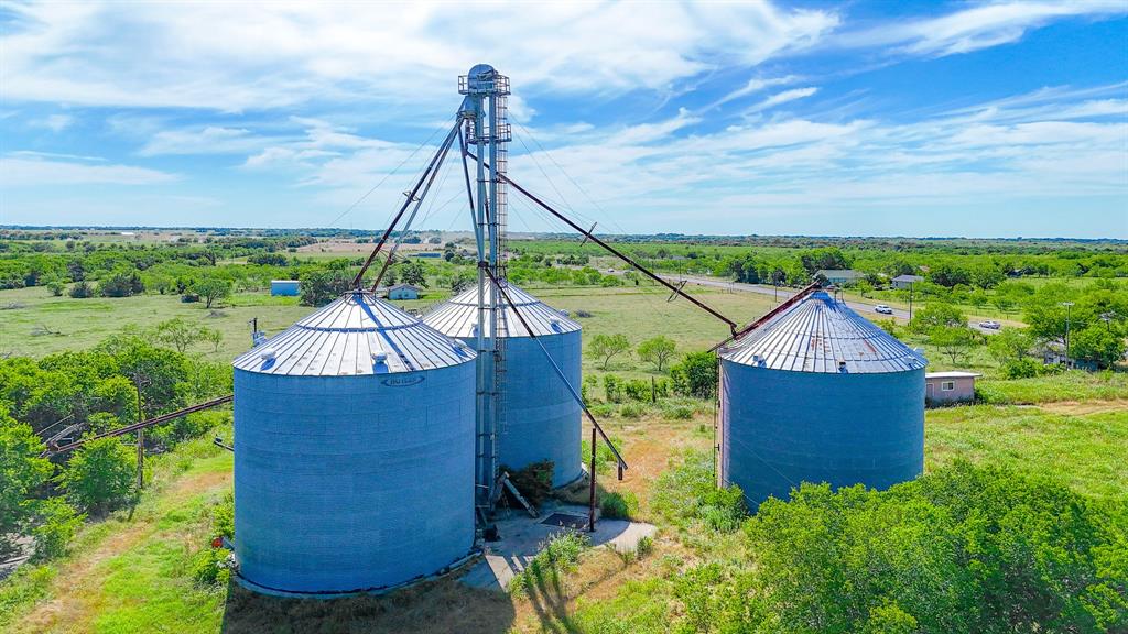 107 W State Highway 22
