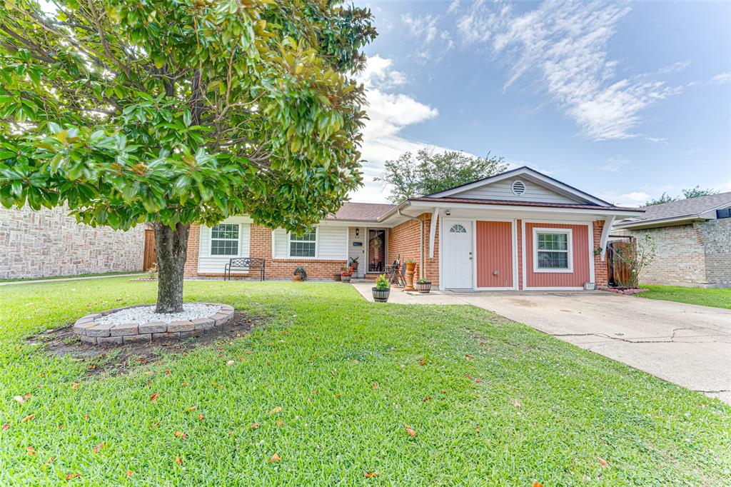 514 Shorehaven Drive Property Photo 3