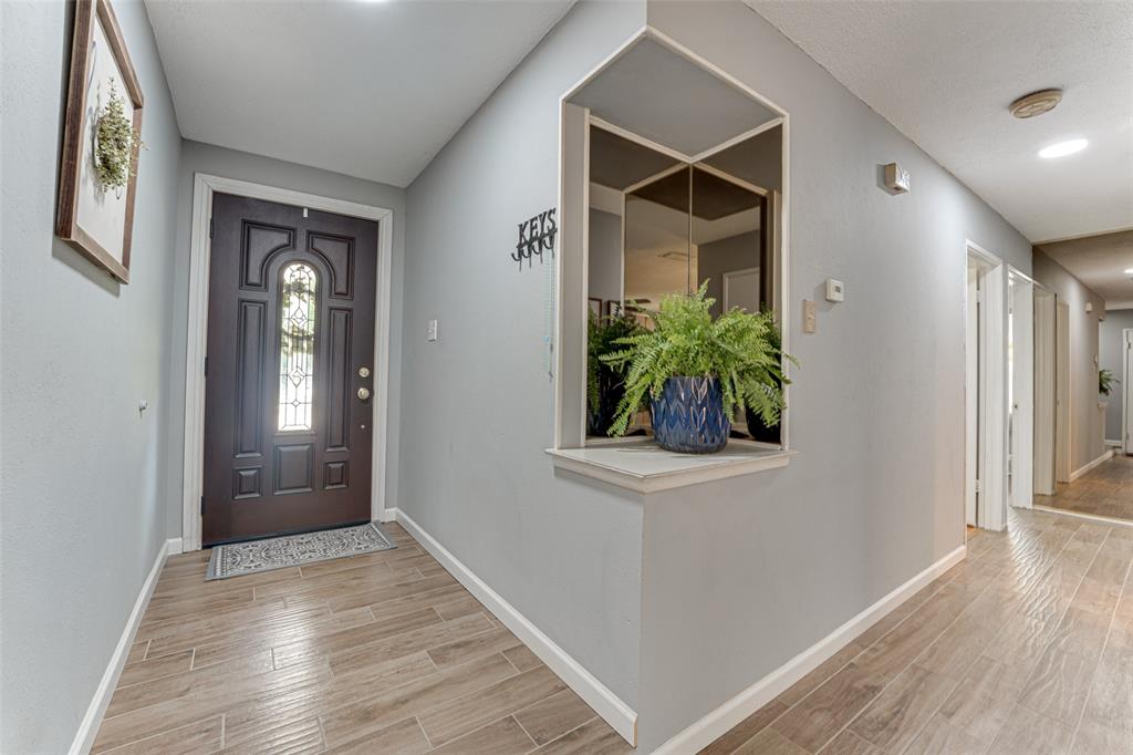 514 Shorehaven Drive Property Photo 15