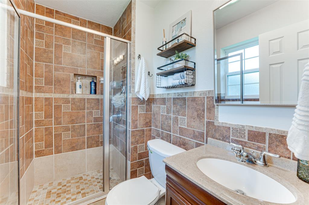 514 Shorehaven Drive Property Photo 18