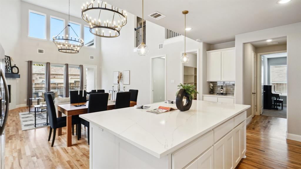 15270 Catalpa Road Property Photo 14