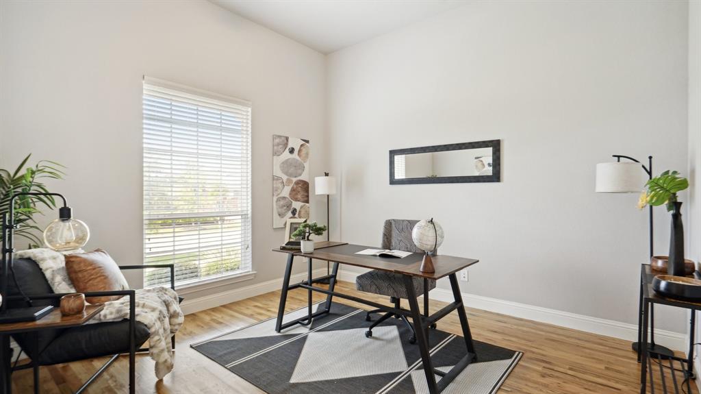 15270 Catalpa Road Property Photo 15