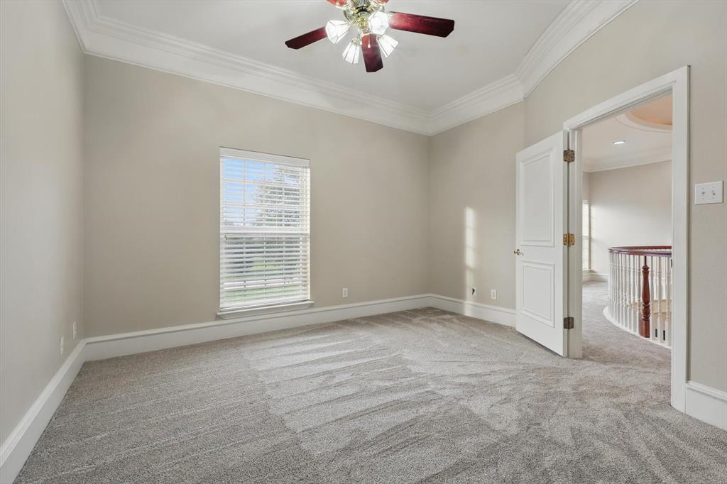 6260 Oak Hollow Drive Property Photo 29