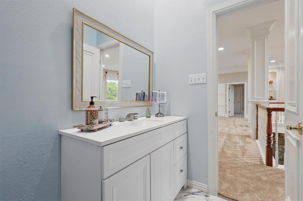 6260 Oak Hollow Drive Property Photo 31