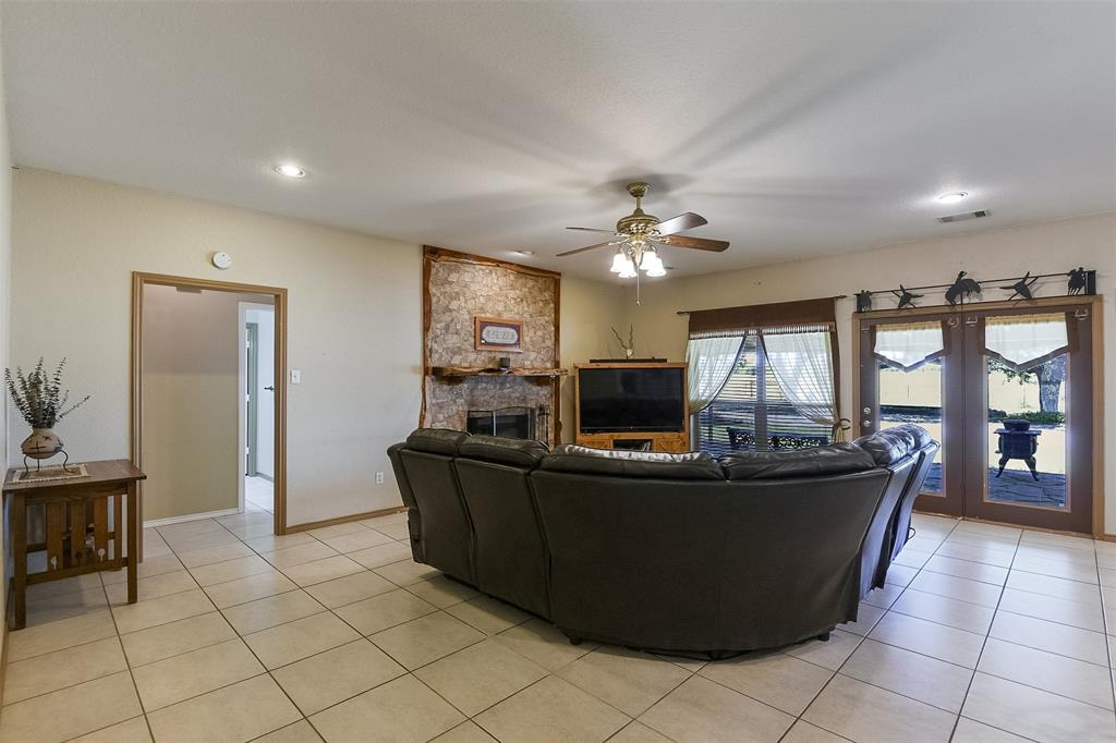 2403 Greathouse Road Property Photo 9