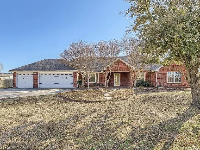 864 Fairview Drive Property Photo 1