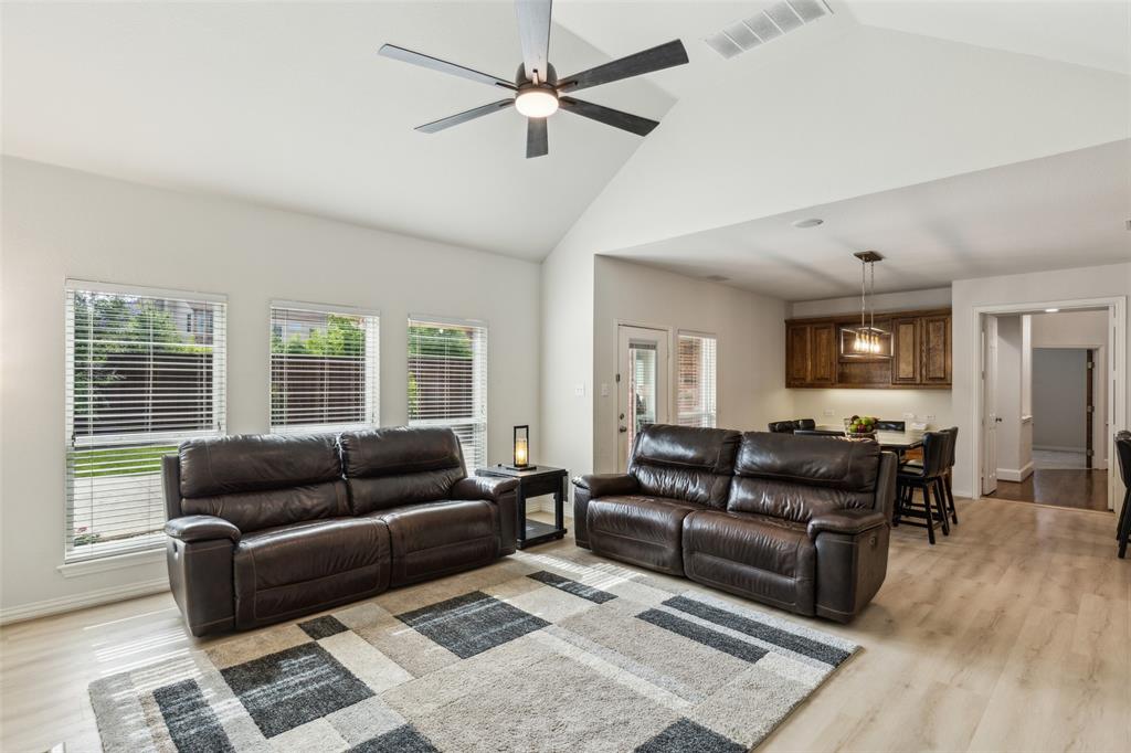 4305 Woodland Meadow Terrace Property Photo 11