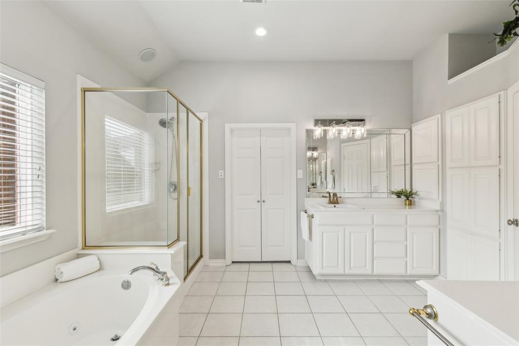 4305 Woodland Meadow Terrace Property Photo 15