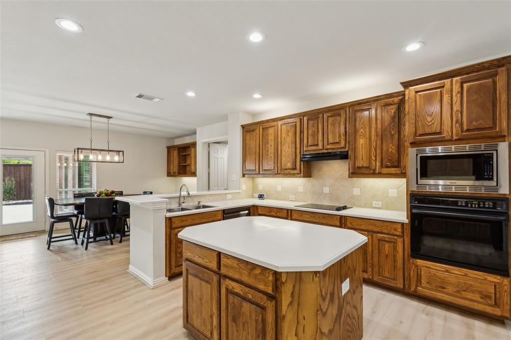 4305 Woodland Meadow Terrace Property Photo 19