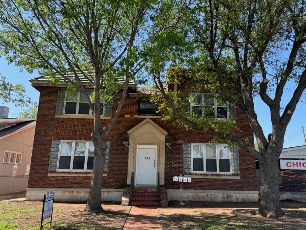 1821 9th Street C Property Photo 1