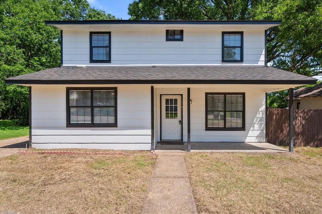 1312 E Collin Property Photo 1