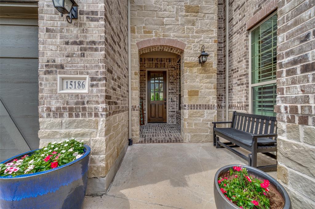 15186 Crape Myrtle Road Property Photo 3