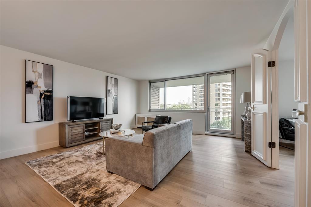 3883 Turtle Creek Boulevard 709 Property Photo 3