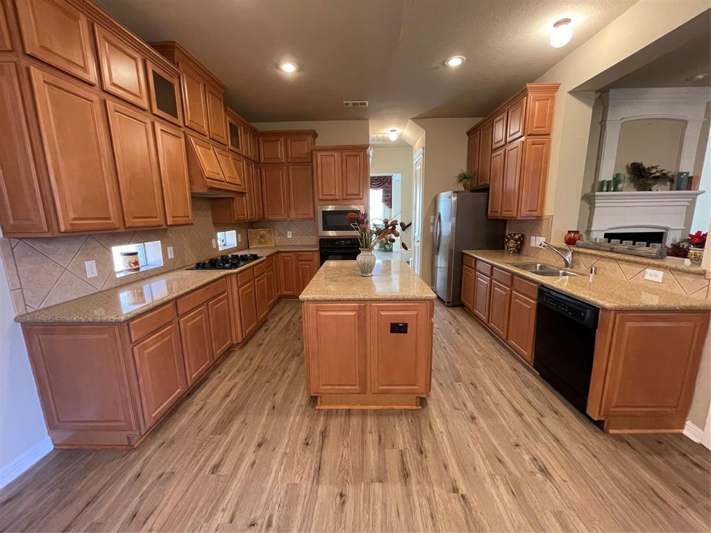 4669 Lucient Circle Property Photo 8