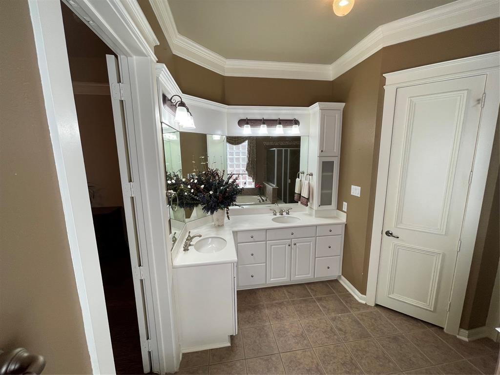 4669 Lucient Circle Property Photo 14