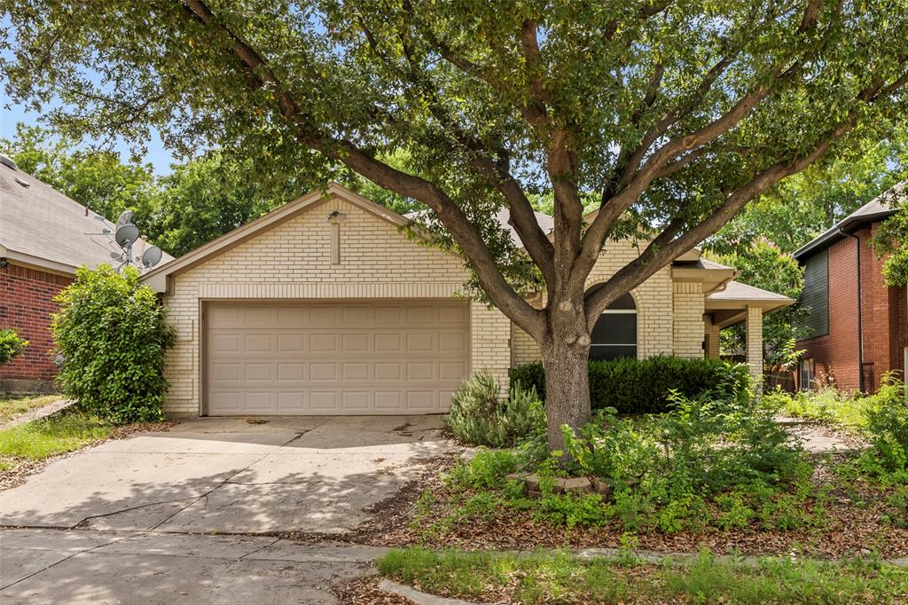 7421 Buckskin Court Property Photo 1