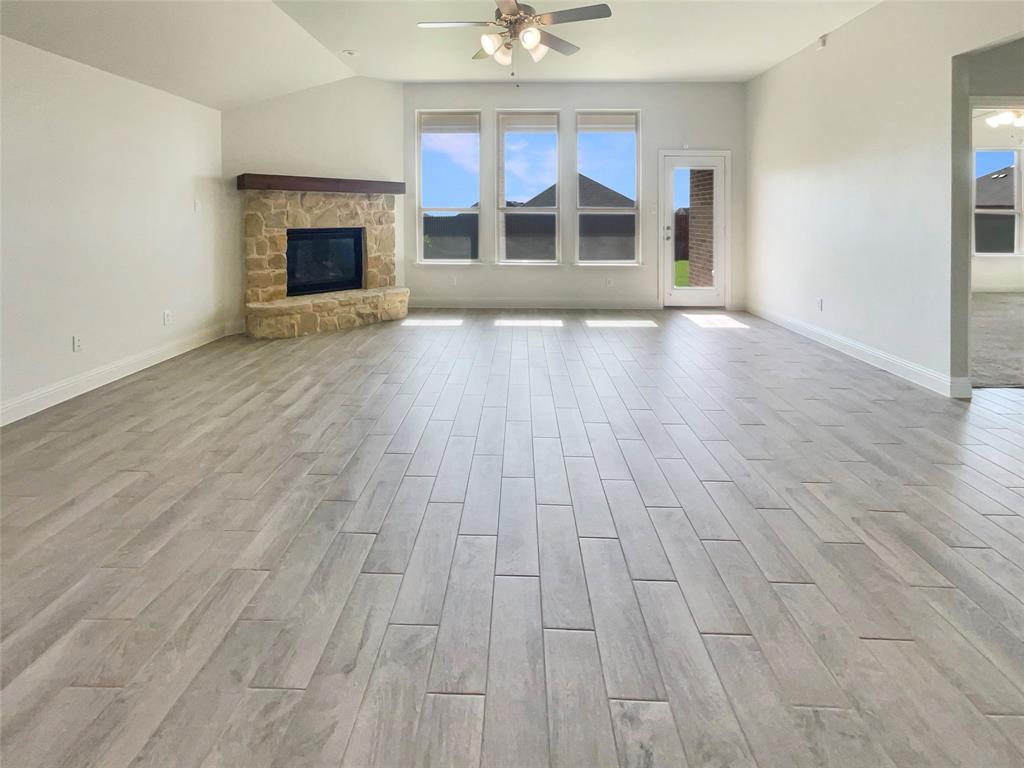 629 Brody Trail Property Photo 3