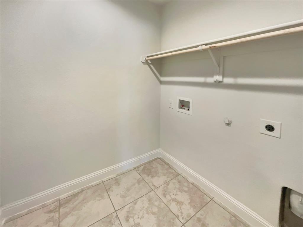 629 Brody Trail Property Photo 10