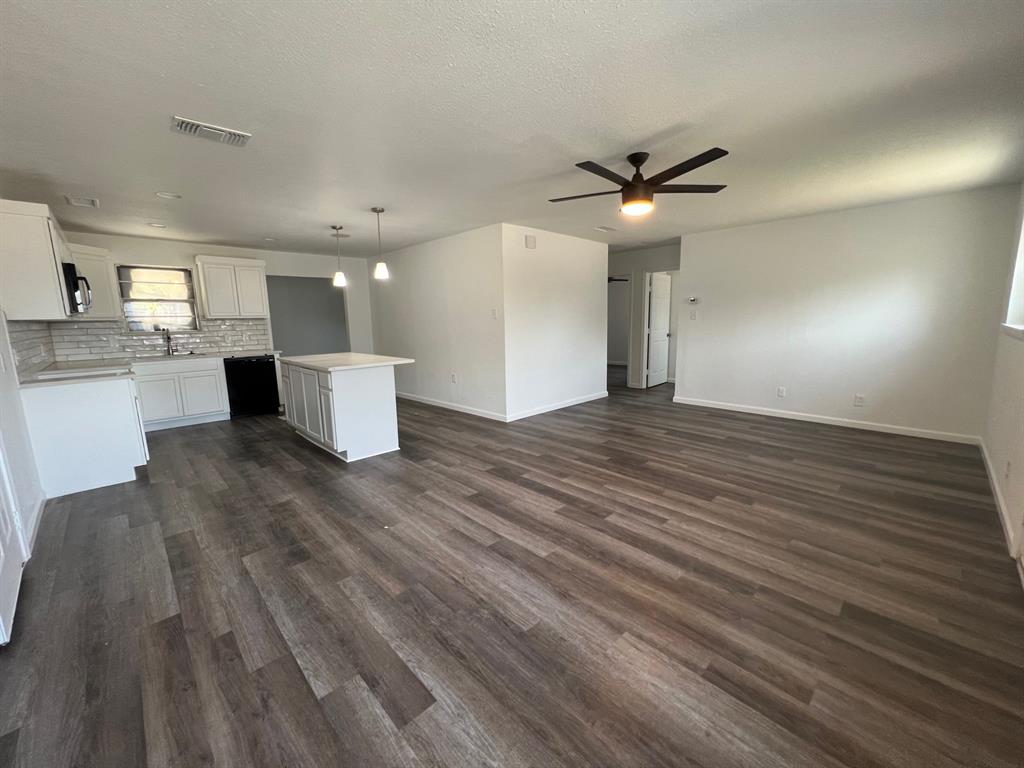 1673 Gill Street Property Photo 1