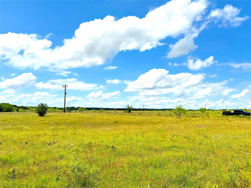 2121 Fm-52 Property Photo 8