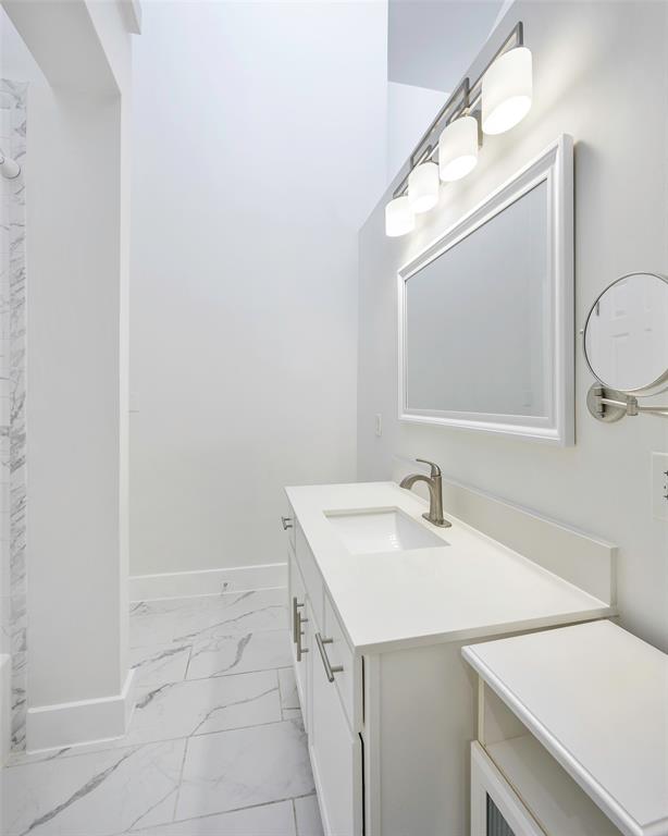 5105 Vandelia Street Property Photo 14