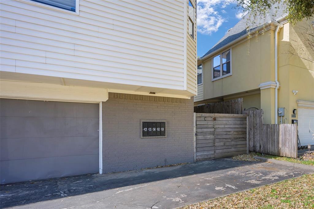 5105 Vandelia Street Property Photo 18