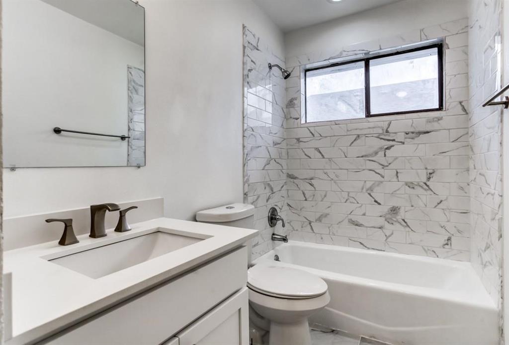 5105 Vandelia Street Property Photo 20