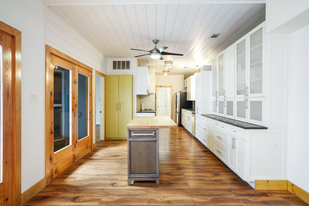 6853 Anglebluff Circle Property Photo 10
