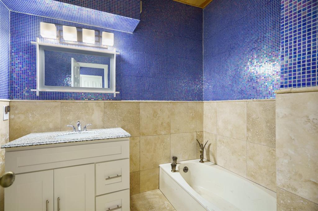 6853 Anglebluff Circle Property Photo 15