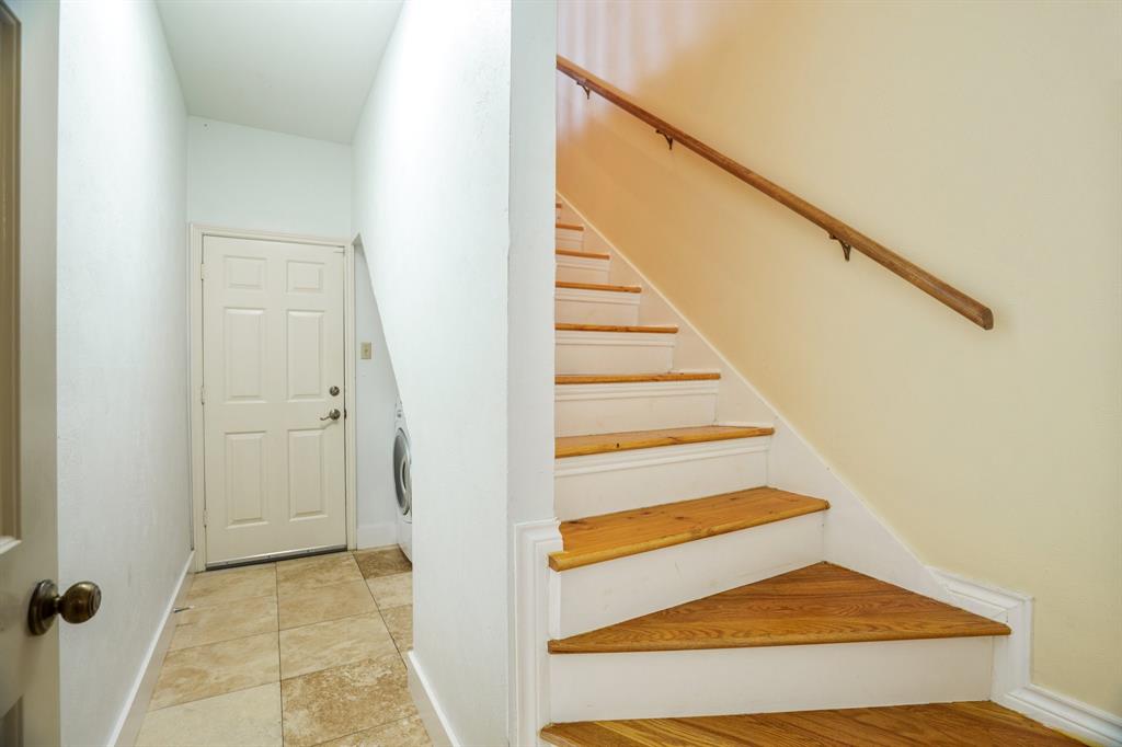 6853 Anglebluff Circle Property Photo 16