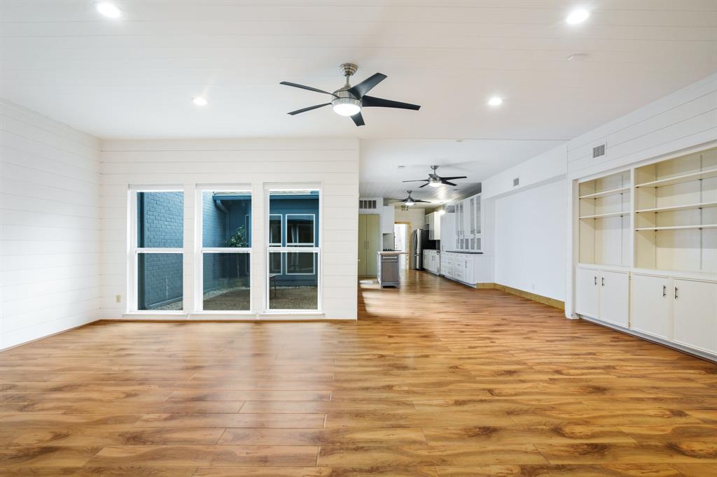 6853 Anglebluff Circle Property Photo 19