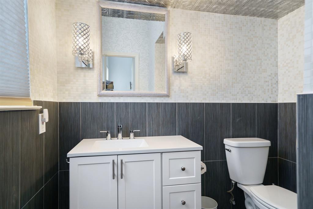6853 Anglebluff Circle Property Photo 20